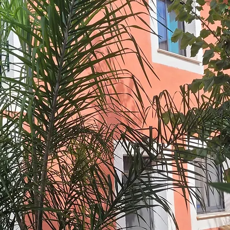 Pres De La Villa