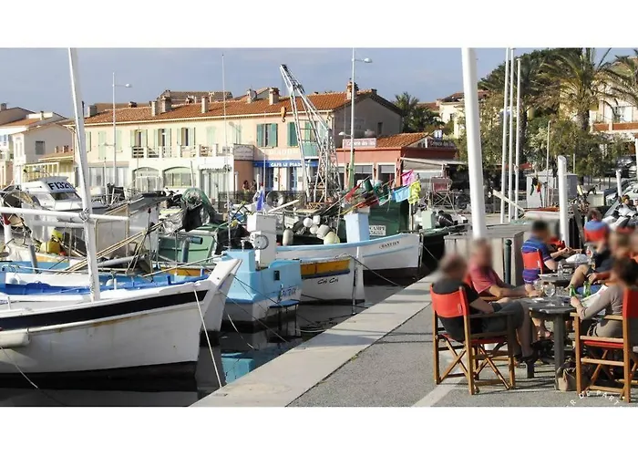 Près De La Villa *