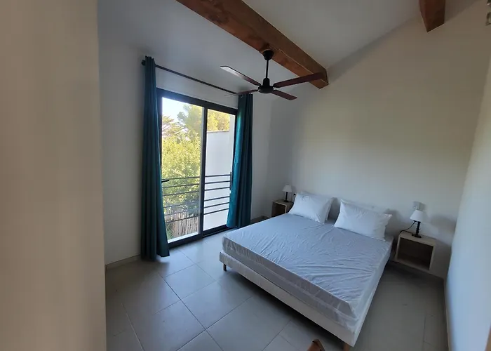 Villa Près De La *