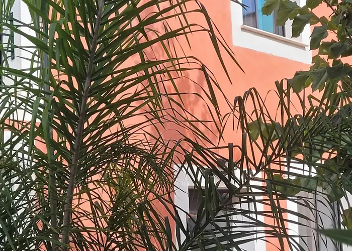 Près De La Villa